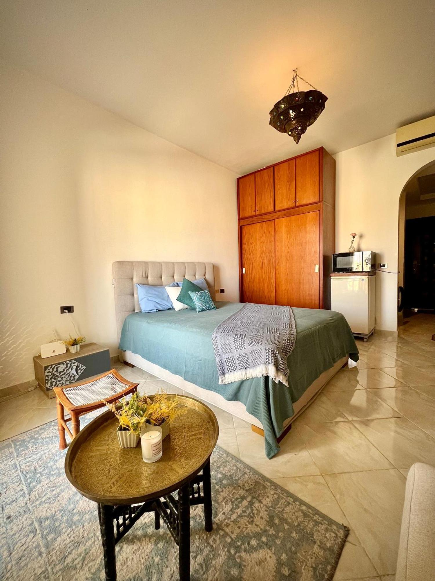 Luxury Beachfront Studio- Foreign Nationals Only Gurdaka Kültér fotó